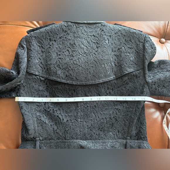 Burberry London floral lace black trench coat - Picture 10 of 11